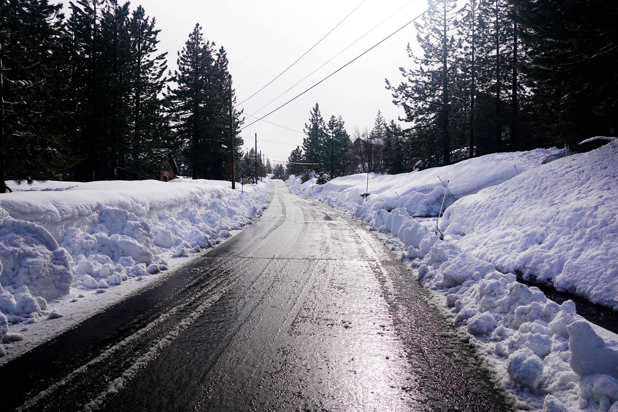 雪道ではどれくらいの速度で走れば安全なの ケース別の走行速度と注意点 車の買取査定アップを応援